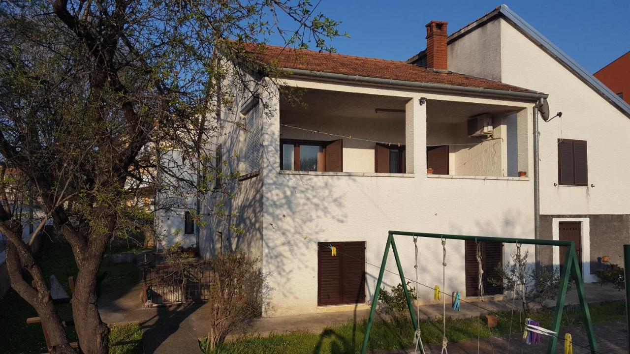 Apartman Zvjezda Biograd Na Moru Esterno foto