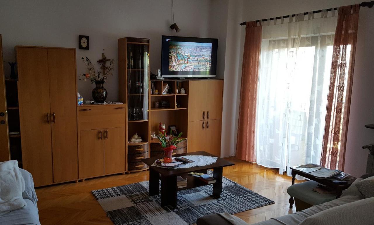 Apartman Zvjezda Biograd Na Moru Esterno foto