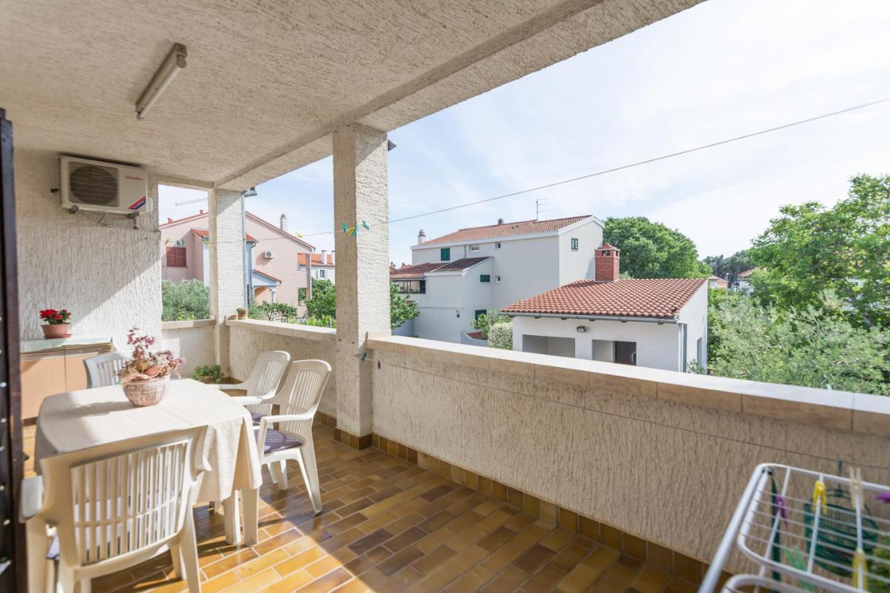 Apartman Zvjezda Biograd Na Moru Esterno foto