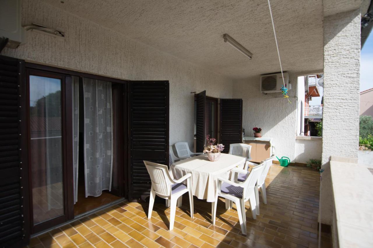 Apartman Zvjezda Biograd Na Moru Esterno foto