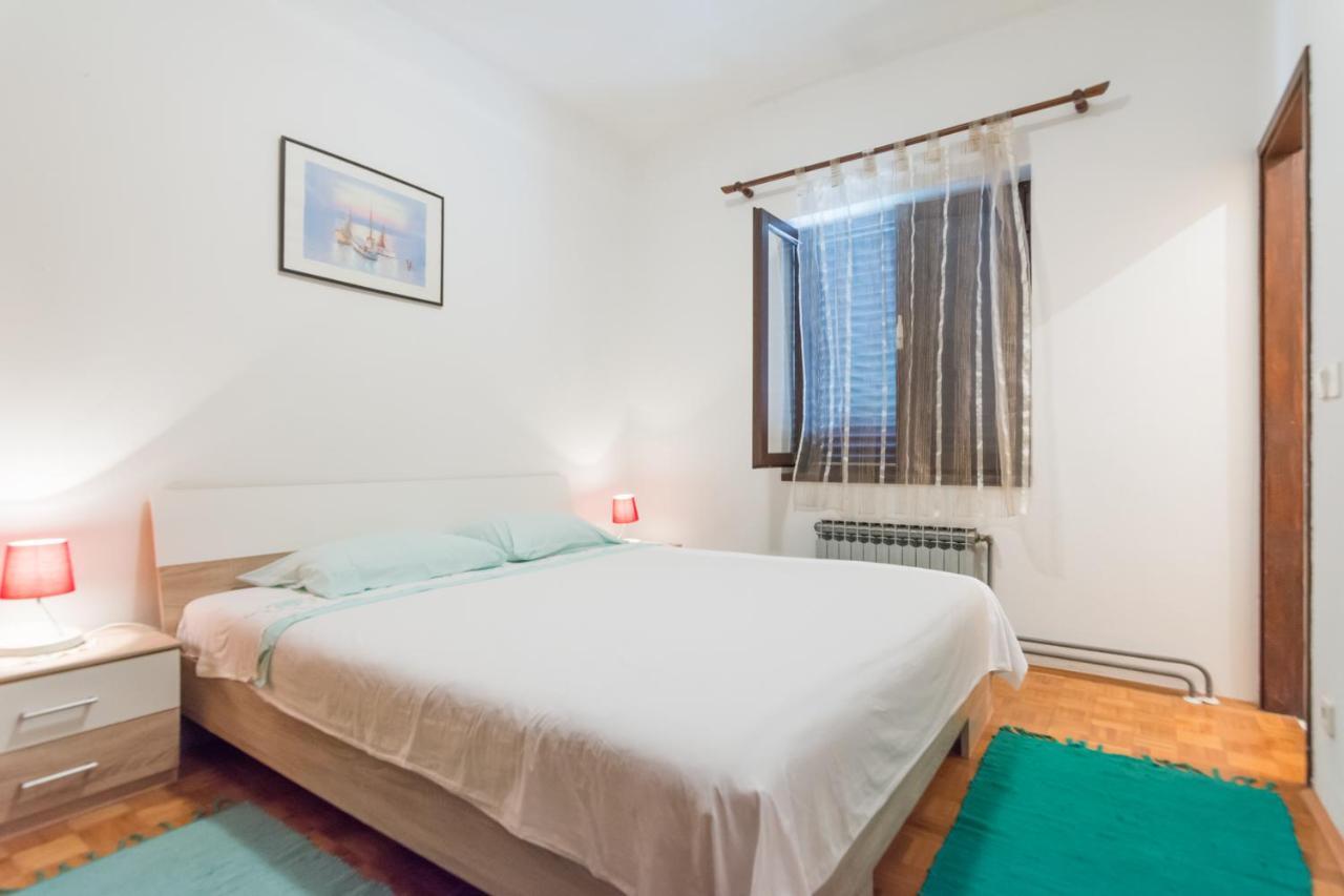 Apartman Zvjezda Biograd Na Moru Esterno foto