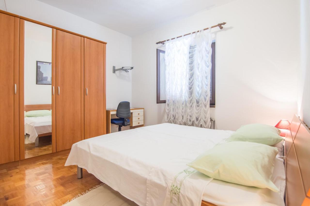 Apartman Zvjezda Biograd Na Moru Esterno foto